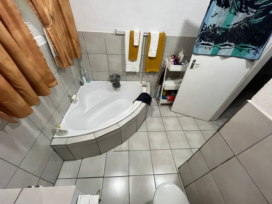 4 Bedroom Property for Sale in Protea Park North West